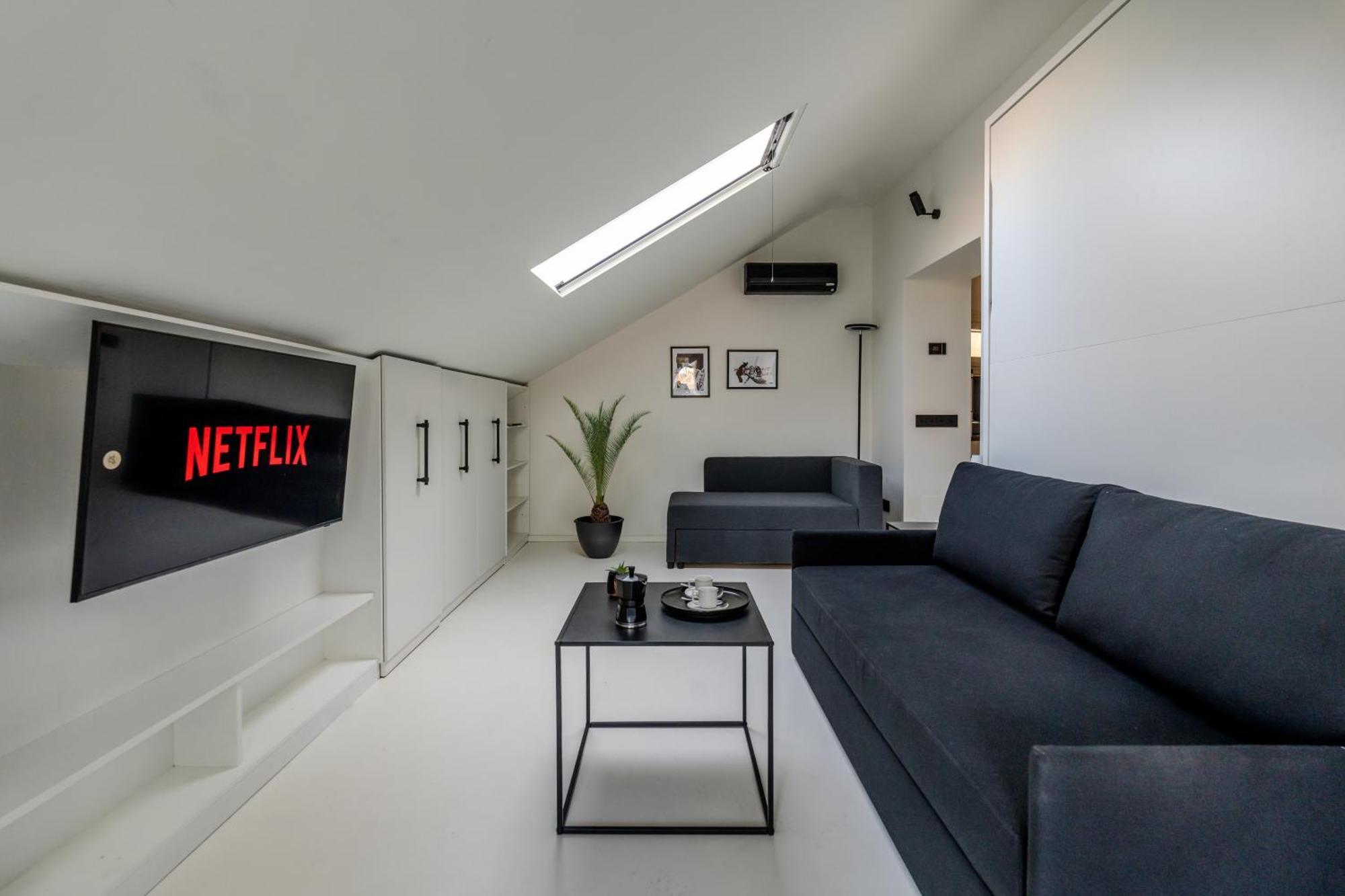 Navigli - Design With Private Terrace * Milan